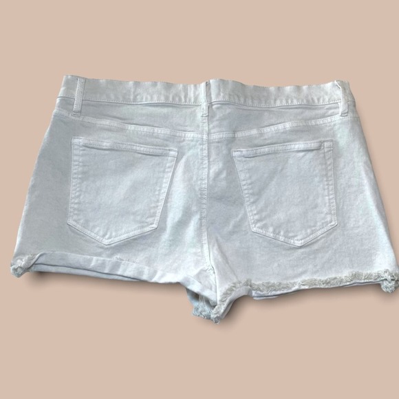 LOFT ANN TAYLOR PREPPY LIGHT ACADEMIA DENIM JEAN SHORTS CREAM - 12 / 31 - Picture 2 of 6